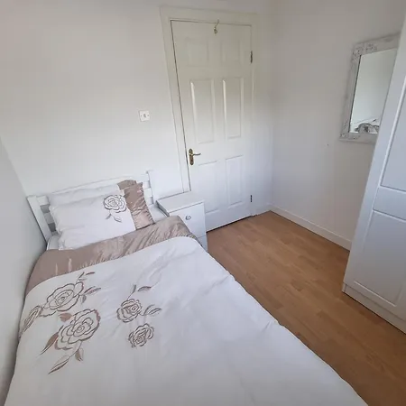 Rum i privatbostad Inis Lua House